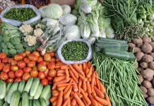 Colorful Plates, Healthier Lives: Vegetable Benefits by Color