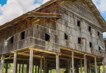 Lamin Pepas Eheng Traditional House