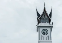 The History of the Jam Gadang Clock as a Tourism Icon of West Sumatra