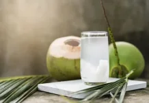 8 Benefits of Young Coconut Water for Health