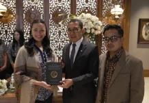 Minister Promotes Local History Through Minangkabau Manuscript