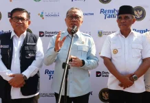 Minister Zulkifli Accelerates Regulatory Reform to Tackle Urban Waste Crisis