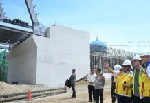 VP Gibran Inspects Post-Disaster Aceh Bridge, Emphasizes Quality and Punctuality