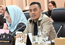 House Supports Govt Tightening of Foreign National Naturalization Procedures