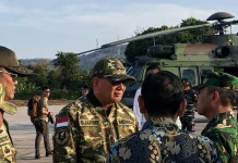 Minister Sjafrie Delivers Aid to Communities Affected by the NTT Earthquake