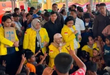 Students Joins VP Gibran in Post-Quake Recovery Efforts in East Nusa Tenggara