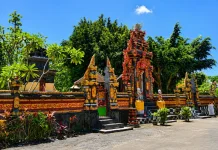 Pura Candi Untoroyono Showcases Religious Harmony in Klaten