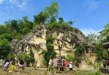 Bukit Jatayu Offers Dramatic Limestone Landscapes in Klaten