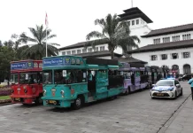 Bandros: Bandung's Tour Bus Blending History and Fun