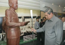 Susilo Bambang Yudhoyono: Indonesia's First Directly Elected President