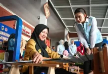 Indonesia's Second Lady Appreciates Signature Products of Central Sulawesi