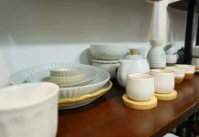 Govt Appreciates Local Surabaya Ceramic MSME for Breaking into Export Market