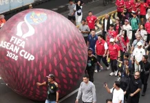 PSSI Chief, Jakarta Governor Roll Giant FIFA ASEAN Cup Ball