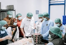 Government Ensures Waste Management in Free Meals Program