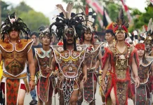 Singkawang Highlights Tatung Parade for Cap Go Meh Celebration
