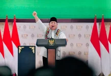 President Prabowo Chants "Free Palestine" at Boarding School Centenary Event
