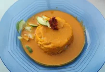 Riau's Lakse Kuah Combines Chewy Sago Noodles and Fish Curry
