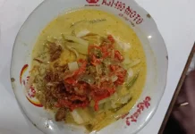 Lontong Cap Go Meh: A Taste of Indonesia’s Chinese-Javanese Heritage