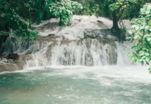 Air Babunyi Reveals a Hidden Waterfall in South Buru