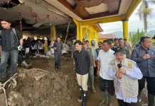 VP Gibran Inspects Disaster-Affected Infrastructure in Solok