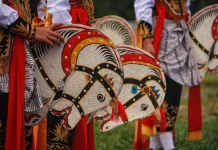 Kuda Lumping: Central Java's Bamboo Horse Trance Tradition