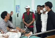 Gibran Visits Solok Hospital, Asked Health Workers to Care for Flash Flood Victims