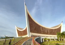 West Sumatra Grand Mosque with Minangkabau Design