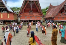 The Tor-Tor Dance Introduces Batak Culture to the World
