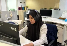 Safe Headset Use: Simple Tips to Protect Your Hearing