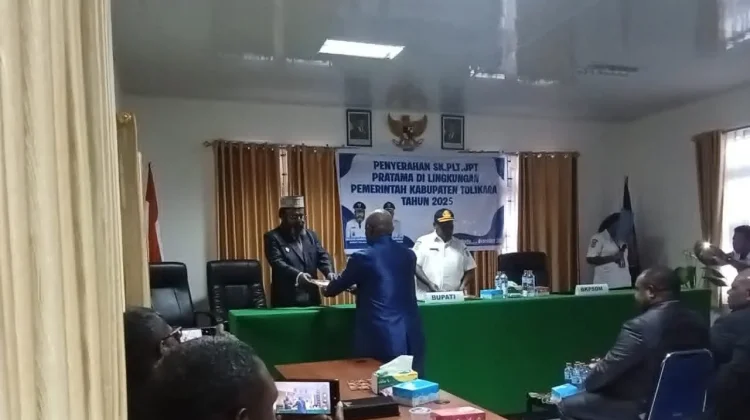 Stabilitas Pemerintahan Prioritas, Bupati Tolikara Lantik Plt Pejabat Tinggi