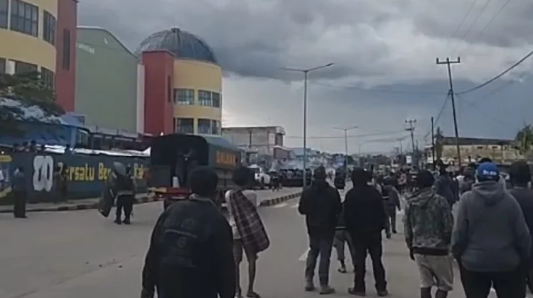 Intelektual Lanny Jaya Desak Pemkab Gelar Pemilihan Kepala Kampung Serentak
