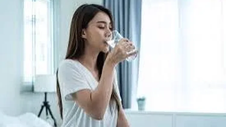 Manfaat Minum Air Hangat di Pagi Hari untuk Kesehatan Tubuh