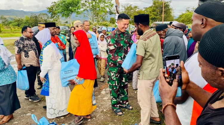 TNI dan Pemkab Jayawijaya Bersinergi dalam Safari Ramadhan
