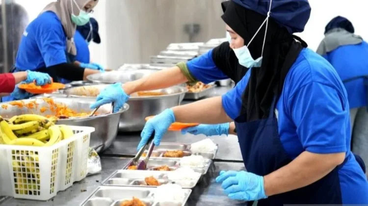 Pemerintah Dorong Efisiensi Program Makan Bergizi Gratis tanpa Kurangi Manfaat