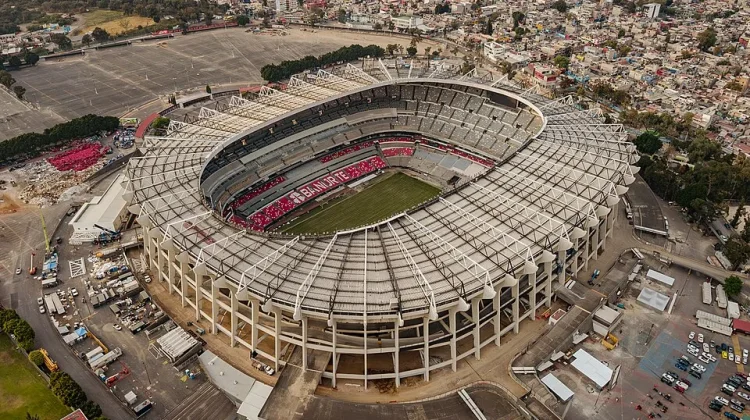 Stadion Azteca, Tuan Rumah Tiga Edisi Bersejarah