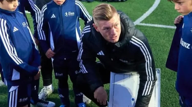 Florentino Perez Dorong Toni Kroos Kembali ke Real Madrid dalam Peran Strategis