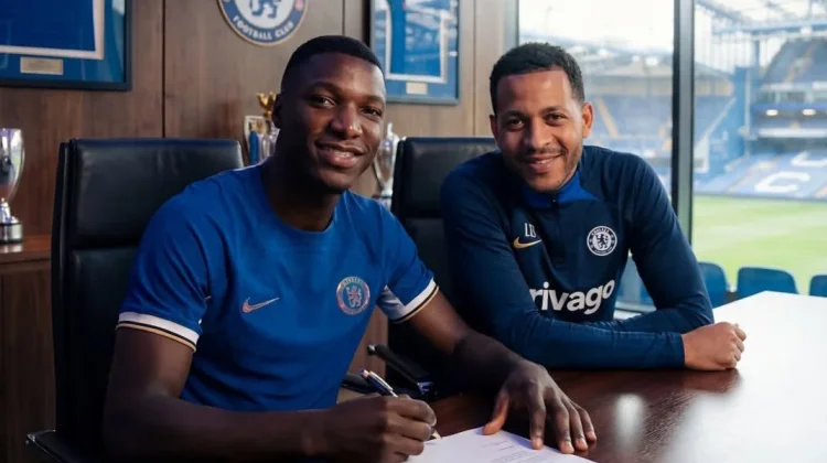 Moises Caicedo Sepakati Kontrak Baru di Chelsea hingga 2033