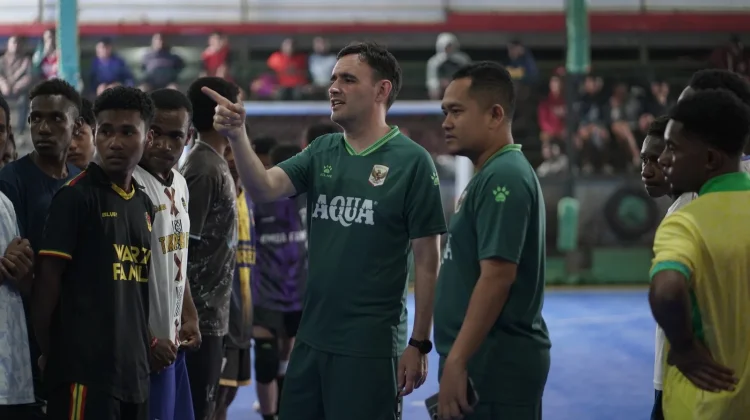 Pelatih Timnas Futsal U-17 Hector Souto Seleksi Pemain Muda di Wamena
