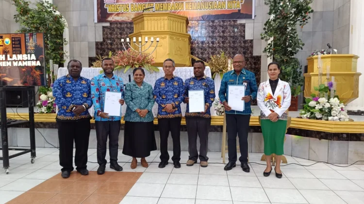 Pemkab Jayawijaya Launching Sekolah Lansia GKI Betlehem
