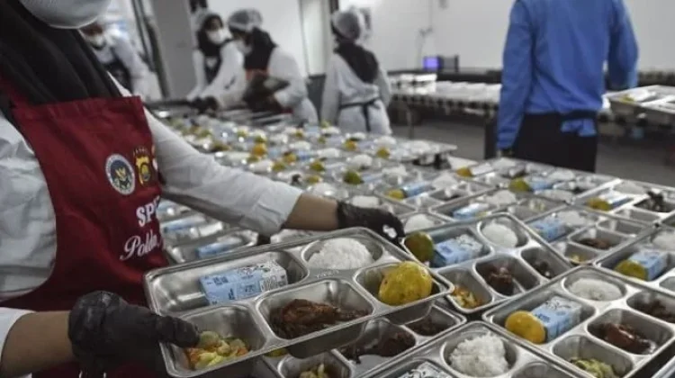 Pemerintah Pastikan Program MBG Tepat Sasaran untuk Tekan Stunting