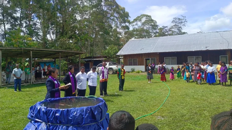 Hari Pentakosta, GKII Moria Wamena Gelar Ibadah Pembaptisan