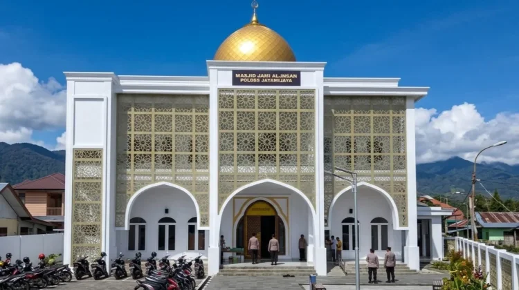 Umat Muslim Laksanakan Shalat Idul Adha di Masjid Al-Ihsan Polres Jayawijaya