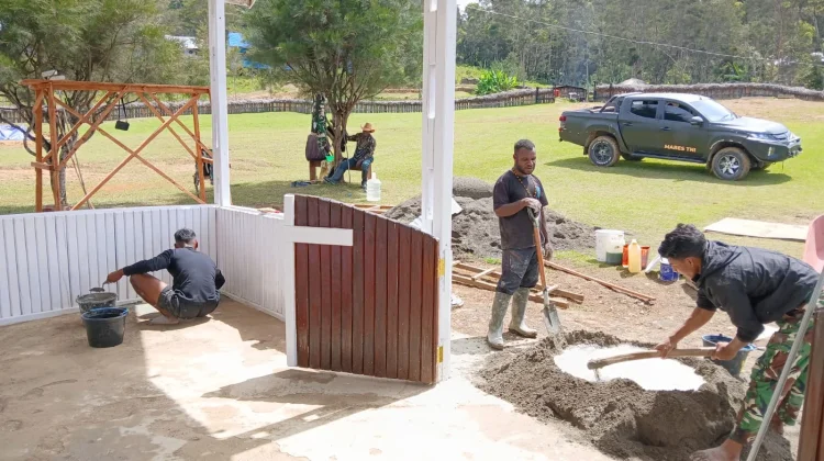 Satgas Yonif 511/DY Rehab Gereja di Lanny Jaya, Warga Kini Lebih Nyaman Beribadah