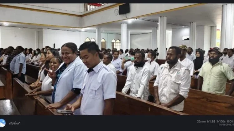 Pemkab Tolikara Melepas Ratusan Tenaga Kesehatan ke Sejumlah Puskesmas