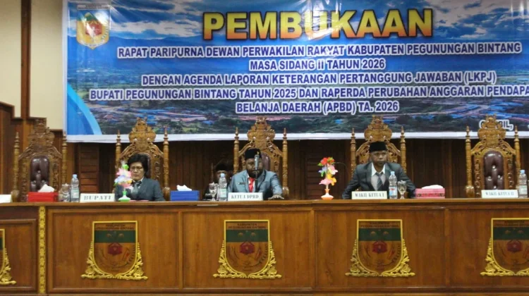 DPRK Pegubin Menggelar Rapat Paripurna Masa Sidang II Tahun 2025