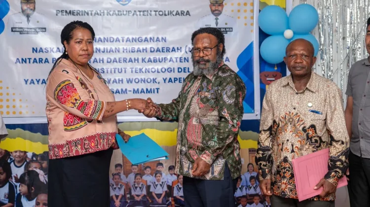 Pemkab Tolikara Salurkan Hibah Rp1,1 Miliar untuk Lima Lembaga Pendidikan