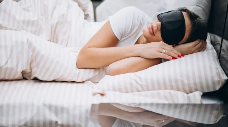 Berikut Makanan Yang Dapat Membantu Kamu Tidur Nyenyak Pada Malam Hari