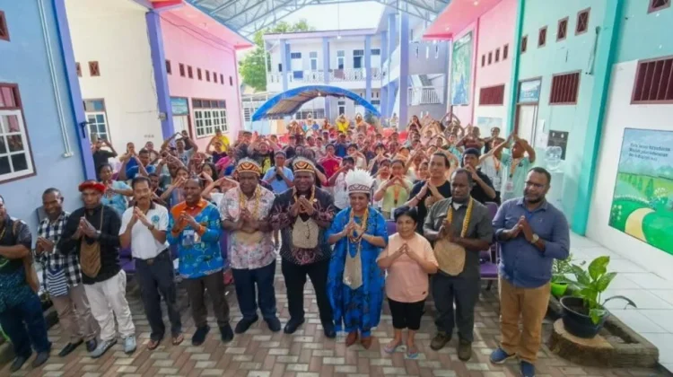 Bupati Jayawijaya Kawal Kontingen Pesparawi Papua Pegunungan hingga Manokwari