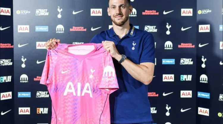 Martin Dubravka Resmi Bergabung Dengan Tottenham Hotspur
