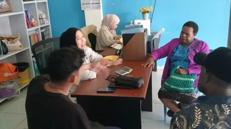 Pemkab Nduga Sepakati Turunkan Tarif Pesawat Rute Timika–Kenyam Menjadi Rp2,7 Juta